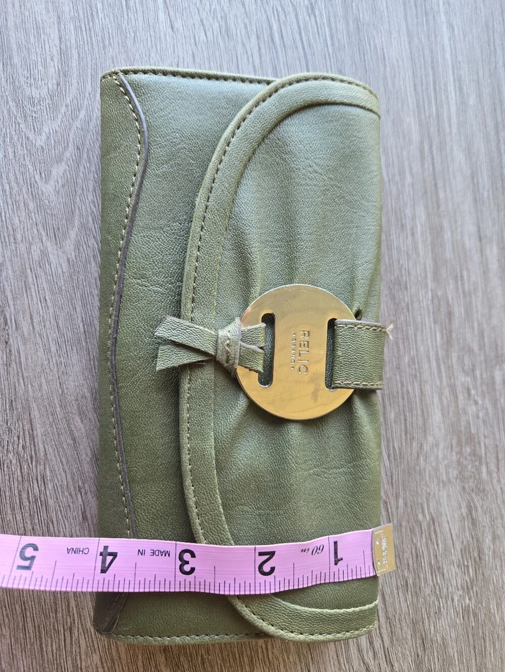 Relic Brand Olive Green Trifold Wallet Clutch Gold Hardware Vintage Y2K Boho